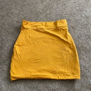 Mustard skirt